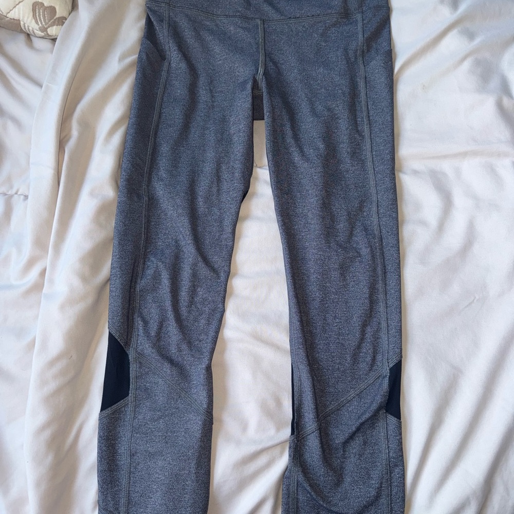 Lulu Lemon Gray Athletic Leggings with Black Panels